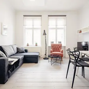  Apartment Wozna 14a, 2 Rooms, Self Check In 24h